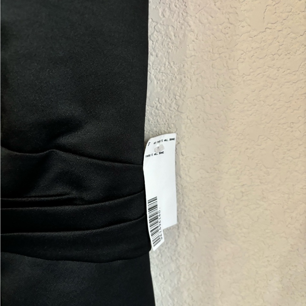 NWT Lovely Adrianna Papell Black Satiny Wrap Top Style Cocktail Sheath Dress 10 - Picture 7 of 7